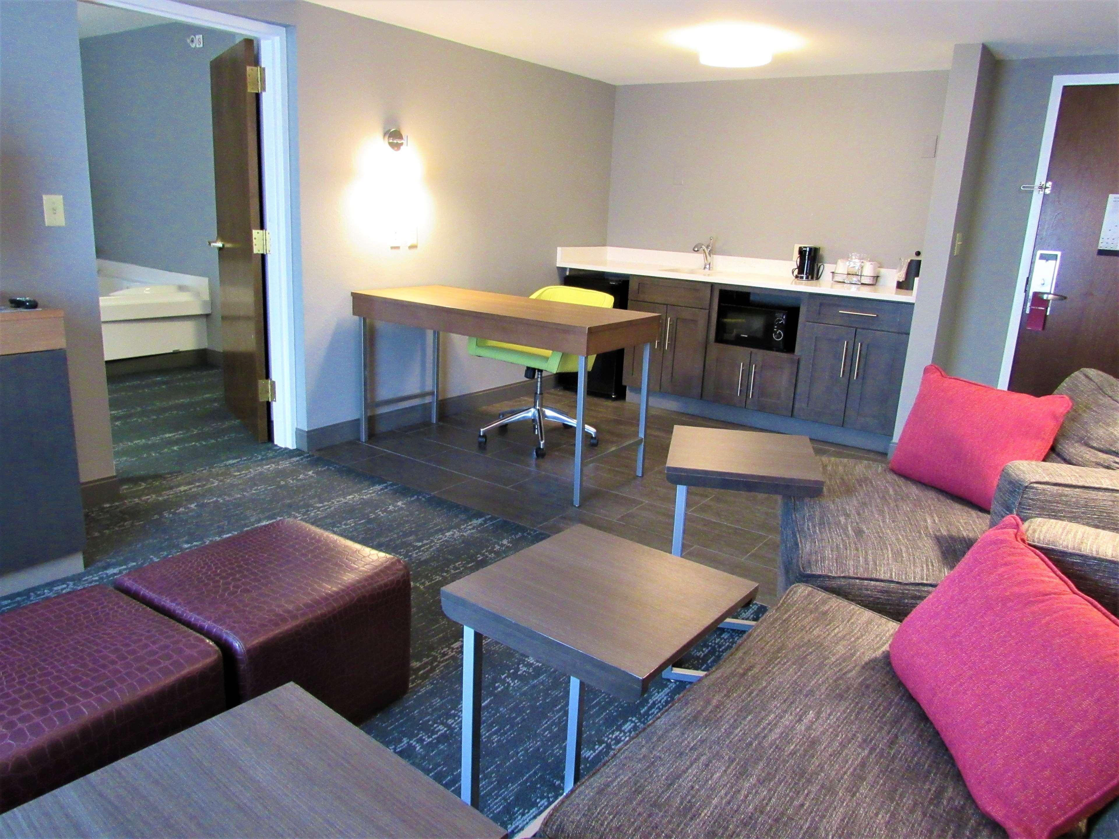Hampton & Newtown Yardley